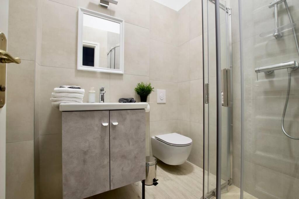 Premium Apartment By Hi5 - Astoria 4 Bedroom Budapeszt Zewnętrze zdjęcie
