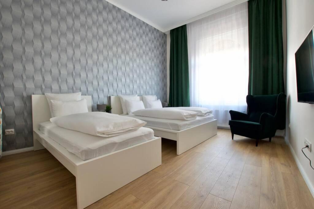 Premium Apartment By Hi5 - Astoria 4 Bedroom Budapeszt Zewnętrze zdjęcie